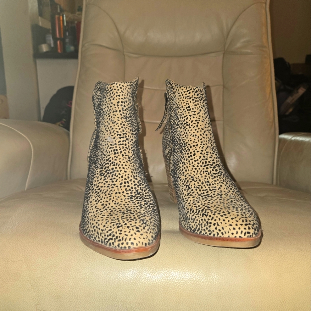 MIA patterned booties size 9